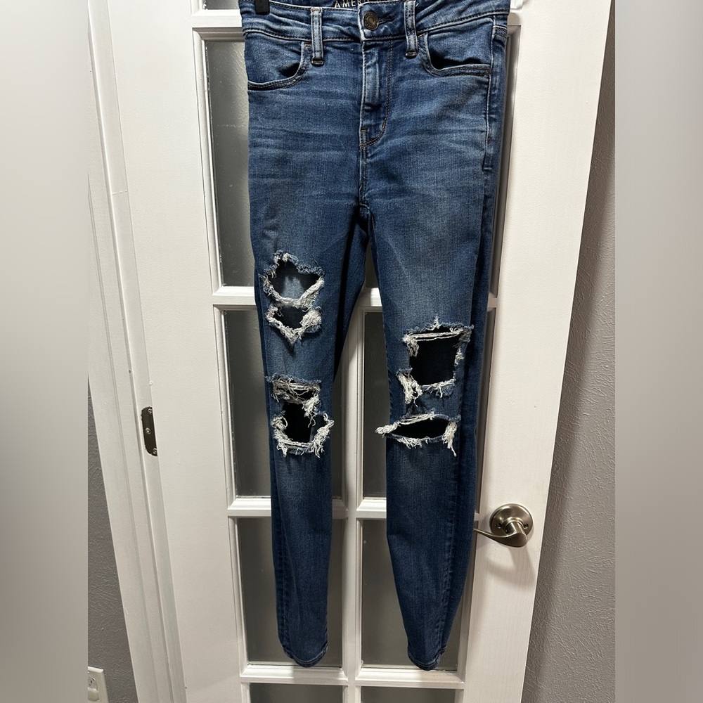 American Eagle Hi-Rise Distressed Jeggings